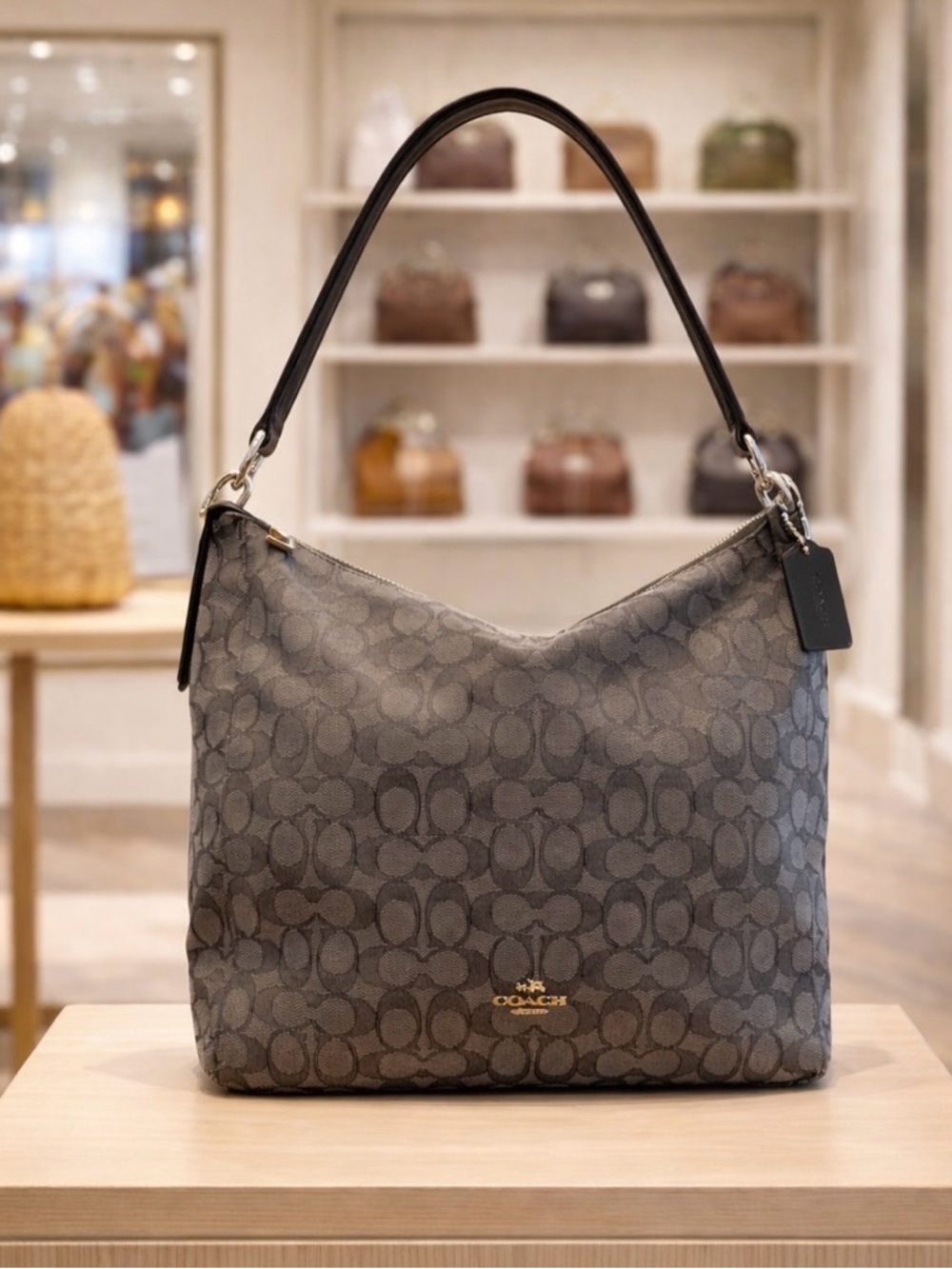 COACH F55365 OUTLINE
SIGNATURE CELESTE
BLACK/GRAY HOBO SHOULDER BAG